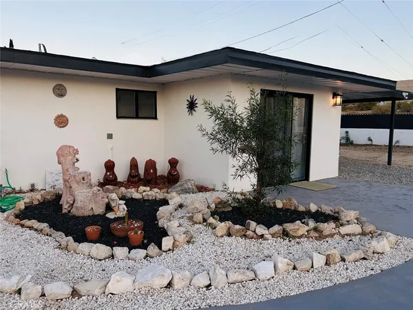 $1,950 | 12585 Mountain View Road, Desert Hot Springs, CA 92240