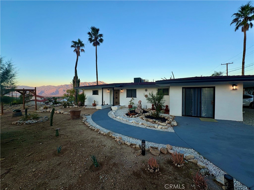12585 Mountain View Road Desert Hot Springs, CA 92240 - Photo 3 of 22 Drive Way
