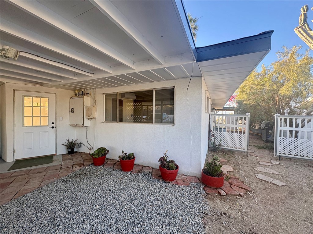 12585 Mountain View Road Desert Hot Springs, CA 92240 - Photo 4 of 22 Entrance