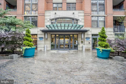 $545,000 | 1021 North Garfield Street, Unit 629, Arlington, VA 22201