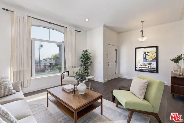 $899,000 | 1007 Figueroa Terrace, Unit B, Los Angeles, CA 90012