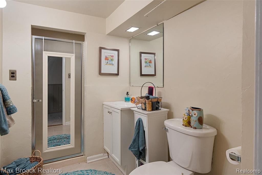 15991 Reedmere Avenue Beverly Hills, MI 48025 - Photo 21 of 25