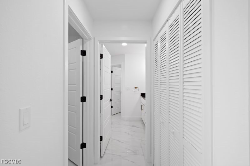 14461 Southeast 80th Street Morriston, FL 32668 - Photo 19 of 37 a bathroom with a shower and a sink