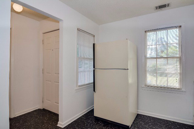 1704 Kissingbower Road Augusta, GA 30904 - Photo 8 of 19 Kitchen