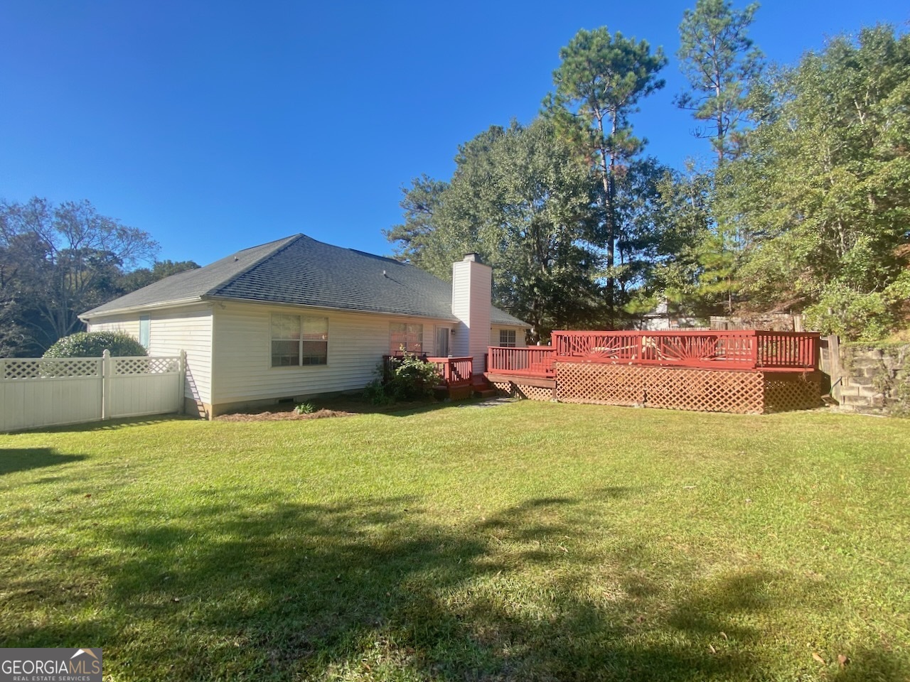 103 Fawn Court Byron, GA 31008 - Photo 20 of 23 a house view with a garden space