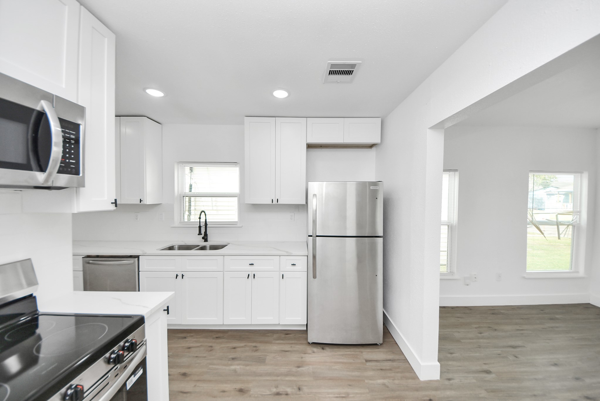 1203 West 6th Street Freeport, TX 77541 - Photo 15 of 50