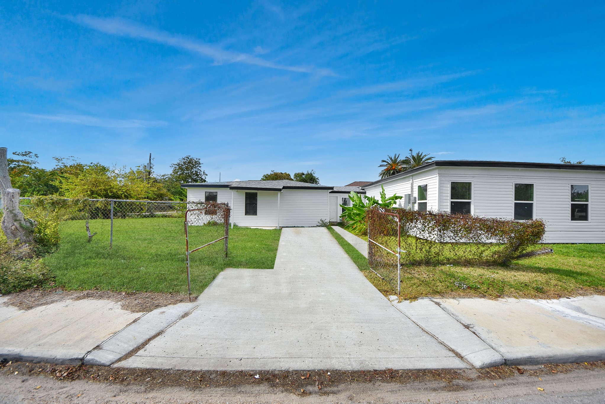 1203 West 6th Street Freeport, TX 77541 - Photo 5 of 50