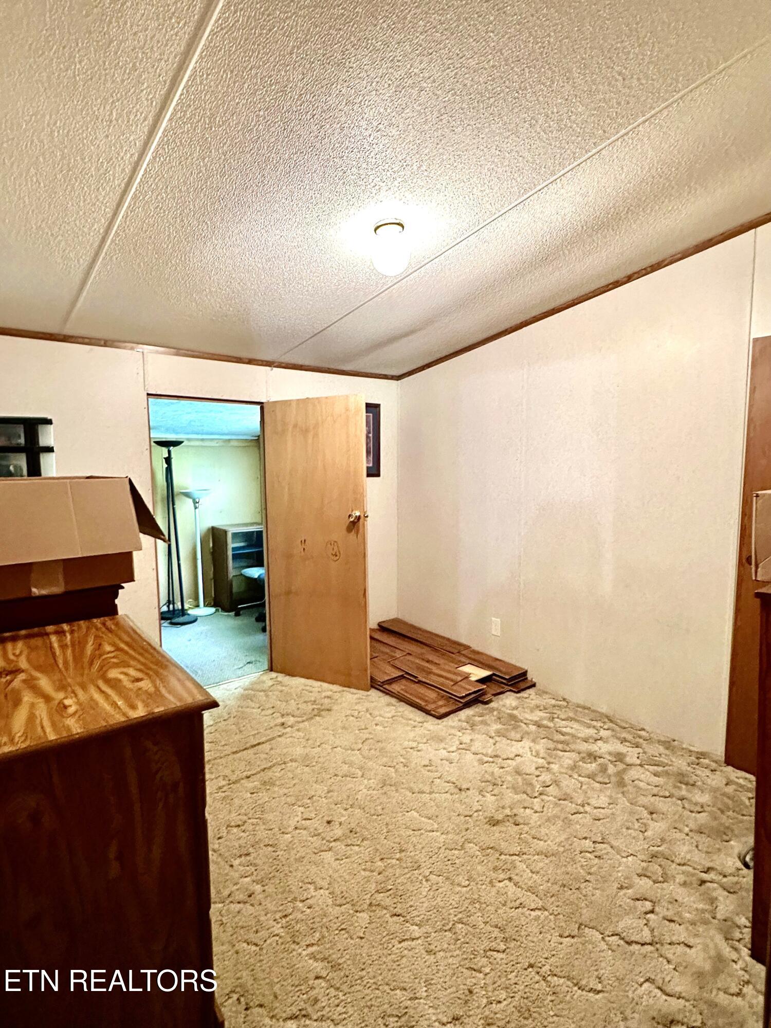 179 Human Drive Lancing, TN 37770 - Photo 14 of 46 IMG_9348