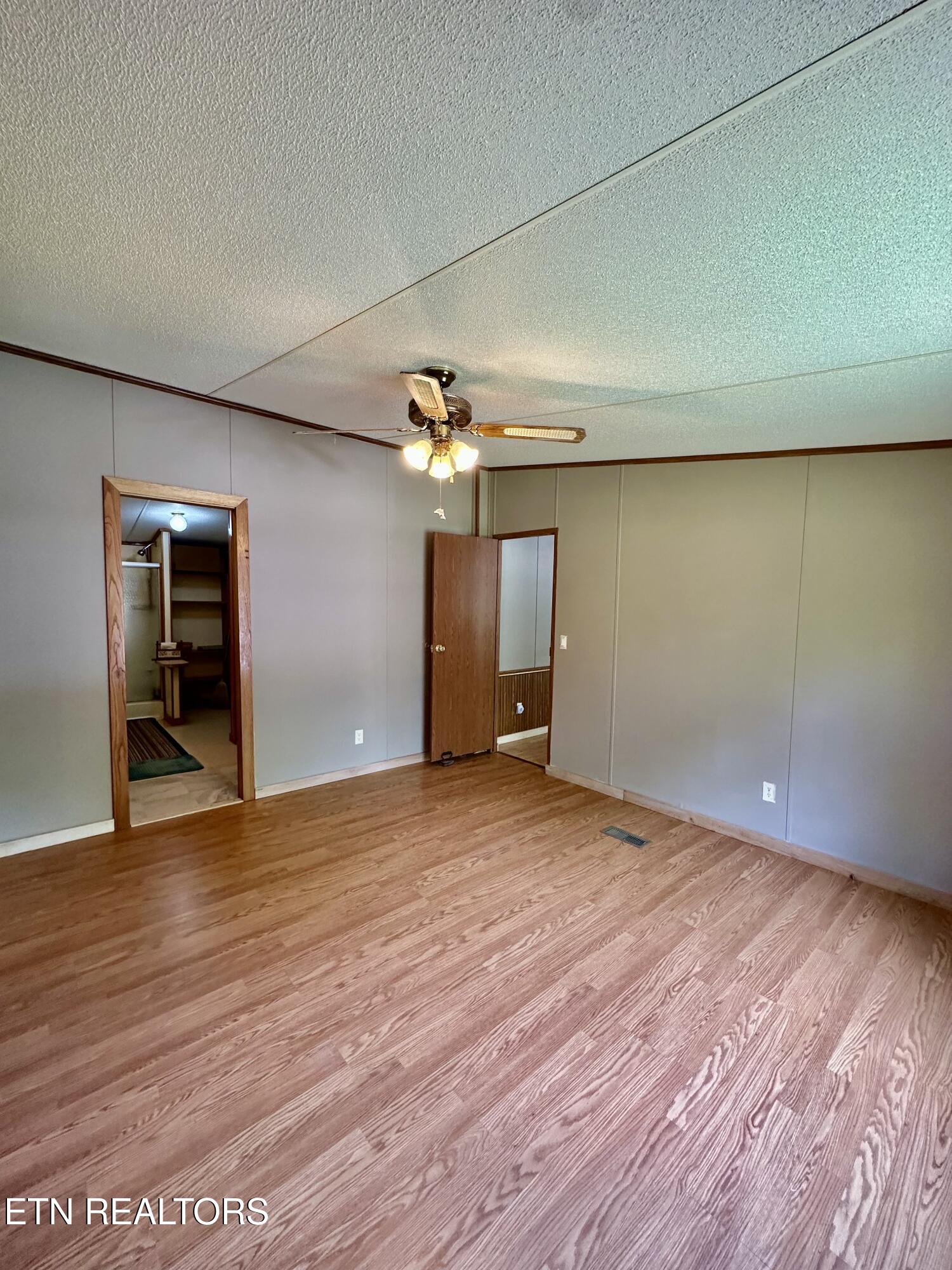 179 Human Drive Lancing, TN 37770 - Photo 17 of 45 IMG_9352