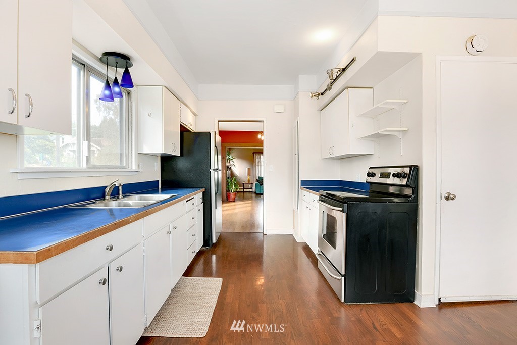 1001 North 49th Street Seattle, WA 98103 - Photo 11 of 25