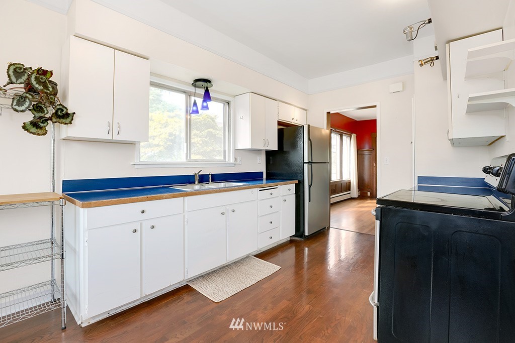 1001 North 49th Street Seattle, WA 98103 - Photo 12 of 25