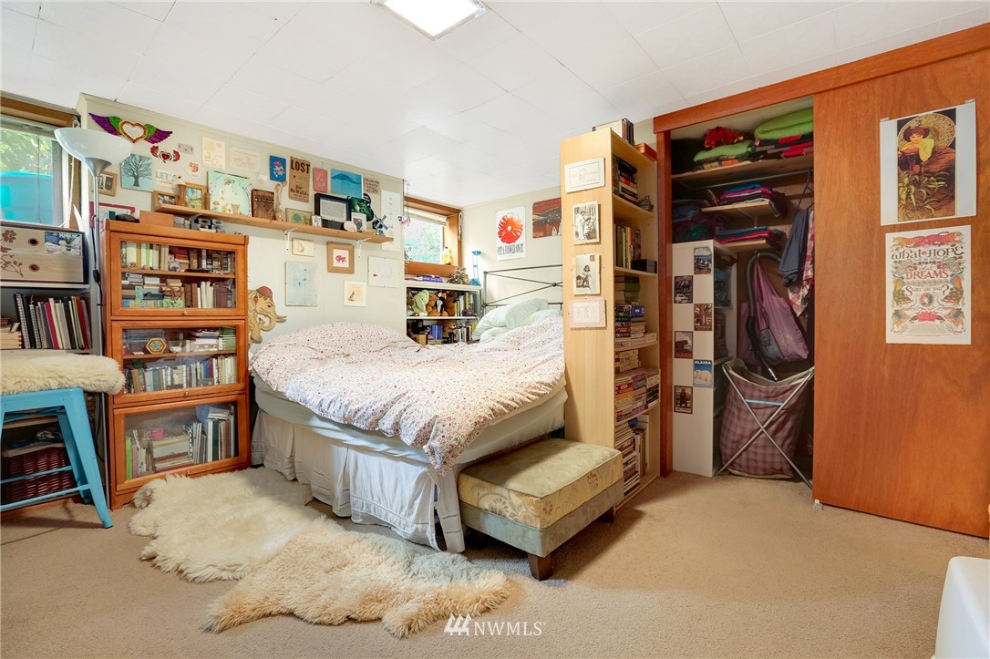 1001 North 49th Street Seattle, WA 98103 - Photo 17 of 25