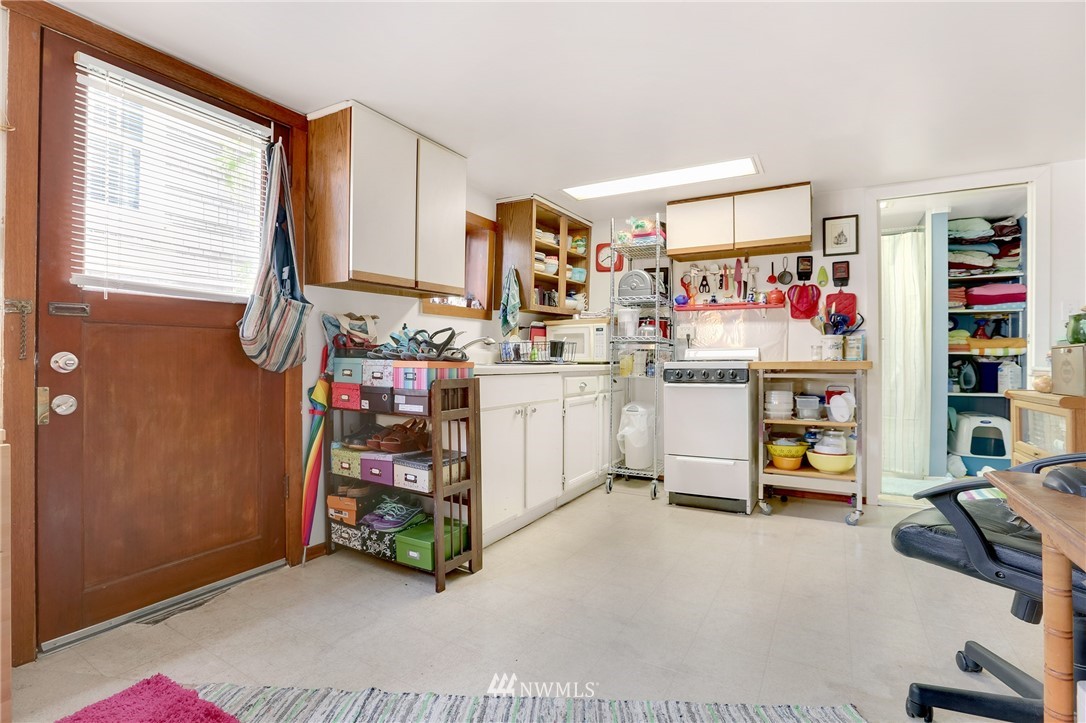 1001 North 49th Street Seattle, WA 98103 - Photo 19 of 25