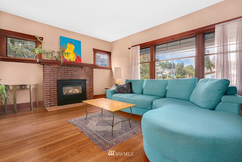 1001 North 49th Street Seattle, WA 98103 - Photo 3 of 25