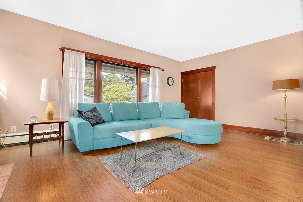 1001 North 49th Street Seattle, WA 98103 - Photo 4 of 25