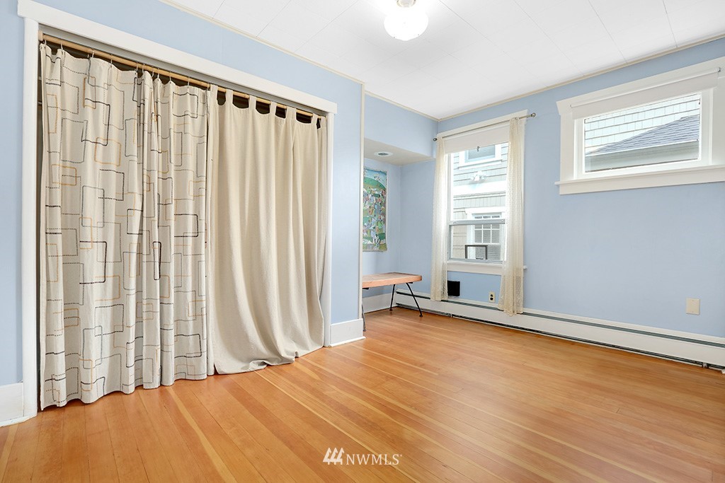 1001 North 49th Street Seattle, WA 98103 - Photo 10 of 25