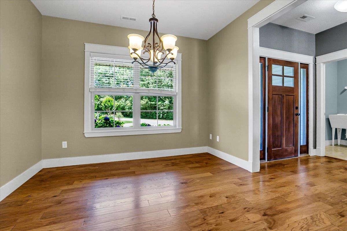 349 Silver Lake Road Duncan, SC 29334 - Photo 7 of 44 Gallery Image 7