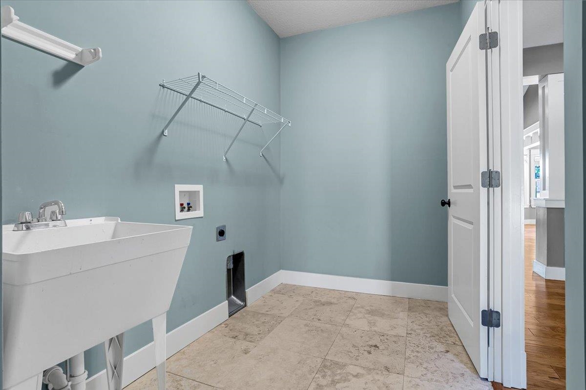 349 Silver Lake Road Duncan, SC 29334 - Photo 8 of 44 Gallery Image 8