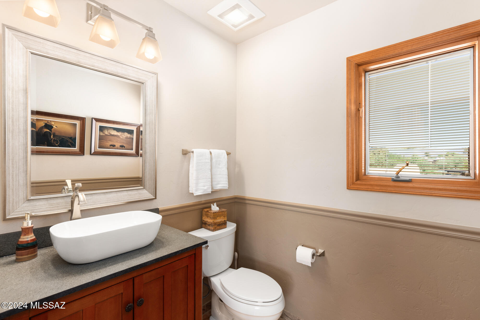 61 West Roma Drive Oro Valley, AZ 85737 - Photo 15 of 50