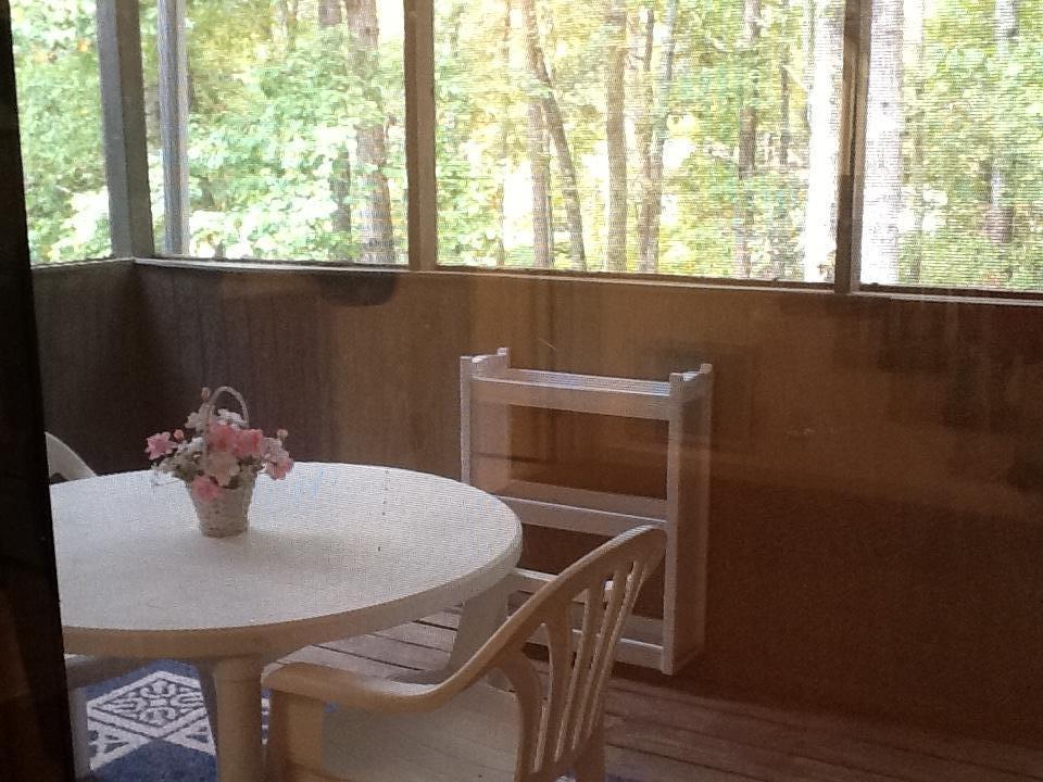 163 Hendrix Drive Oak Ridge, TN 37830 - Photo 6 of 9 Screened porch