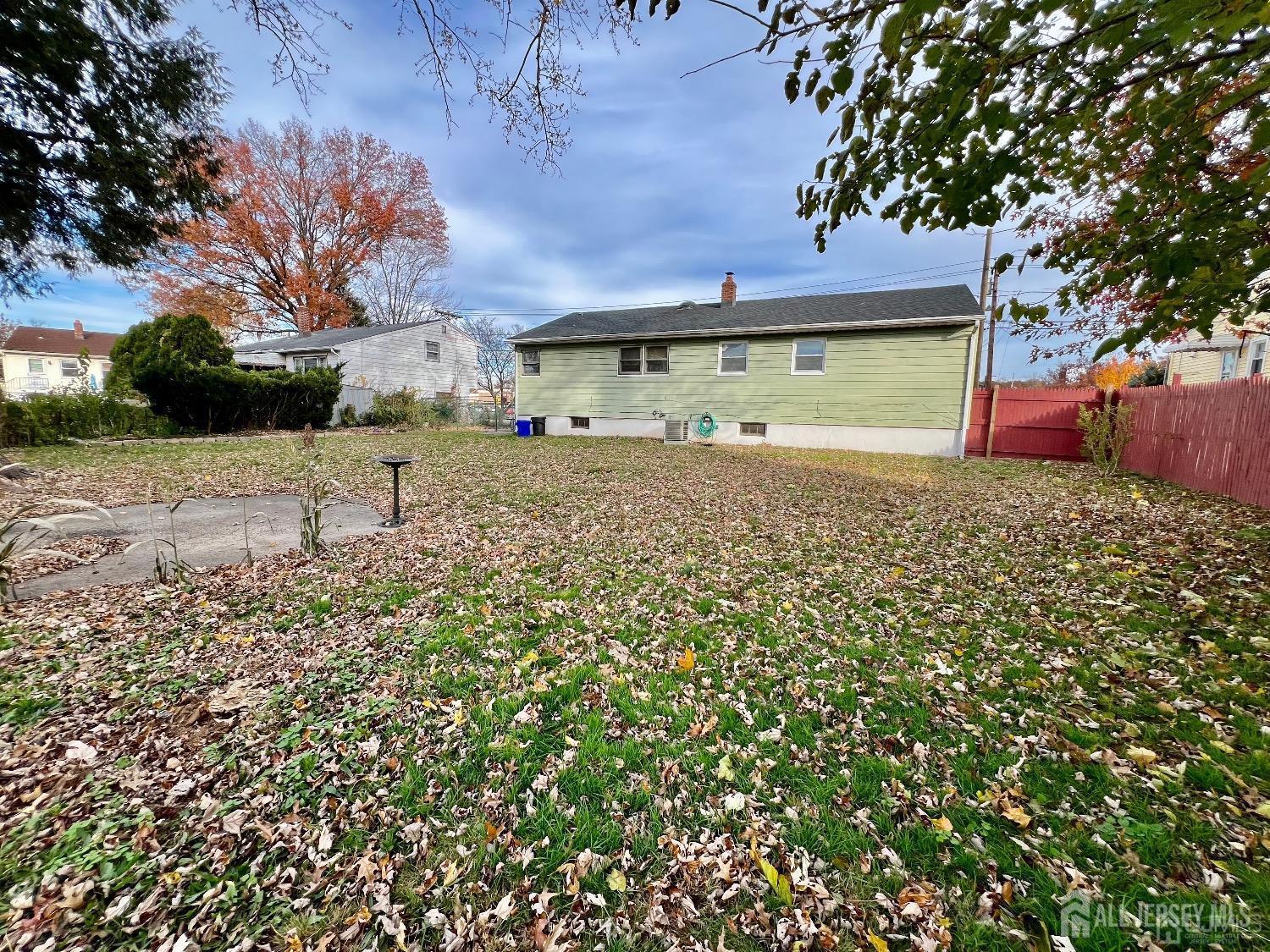 340 Old Post Road Edison, NJ 08817 - Photo 21 of 23 a view of a house with a yard