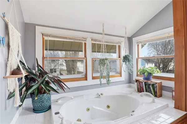$239,900 | 34 Woodrow Avenue, Irondequoit, NY 14609