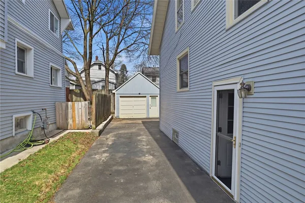 $239,900 | 34 Woodrow Avenue, Irondequoit, NY 14609