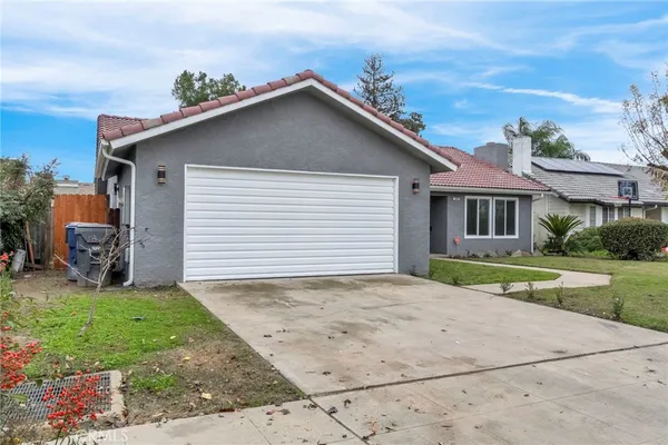 $399,900 | 2808 Riverview Drive, Madera, CA 93637