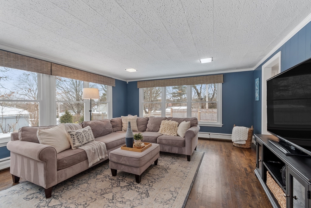 11 Temple Road Lynnfield, MA 01940 - Photo 18 of 41 Gallery Image 18