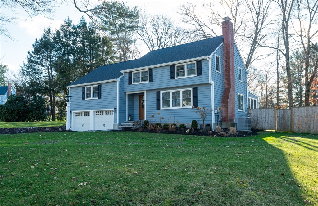 11 Temple Road Lynnfield, MA 01940 - Photo 2 of 41 Gallery Image 2