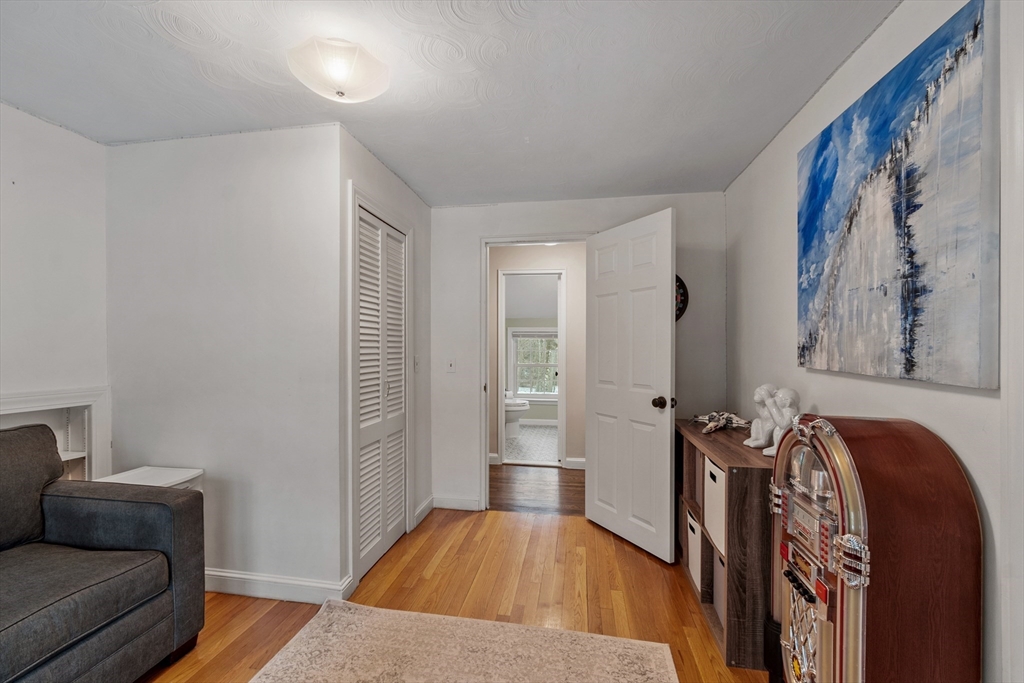 11 Temple Road Lynnfield, MA 01940 - Photo 26 of 41 Gallery Image 26