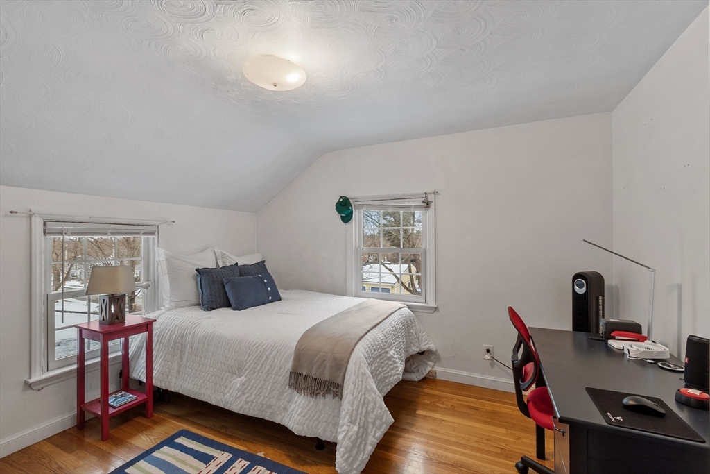 11 Temple Road Lynnfield, MA 01940 - Photo 30 of 41 Gallery Image 30