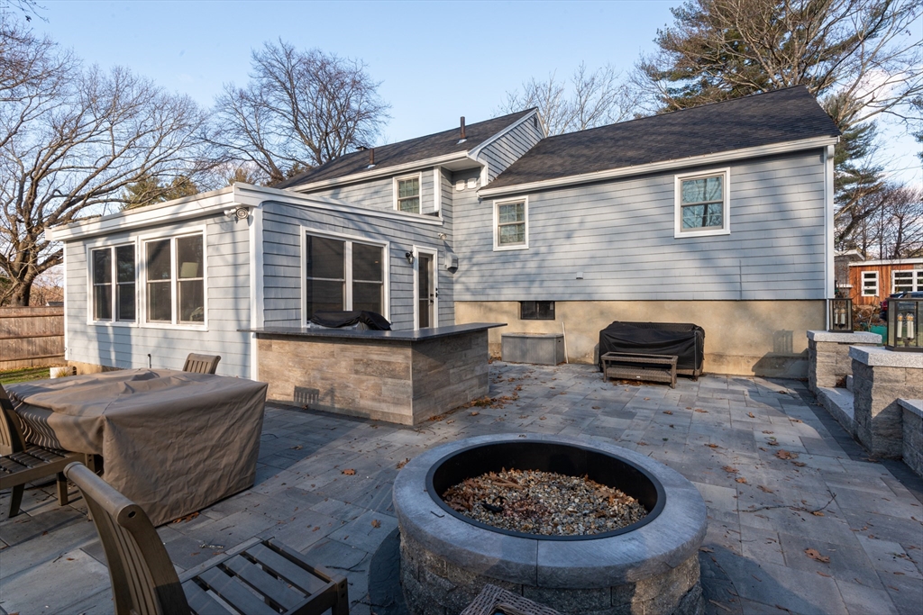 11 Temple Road Lynnfield, MA 01940 - Photo 37 of 41 Gallery Image 37