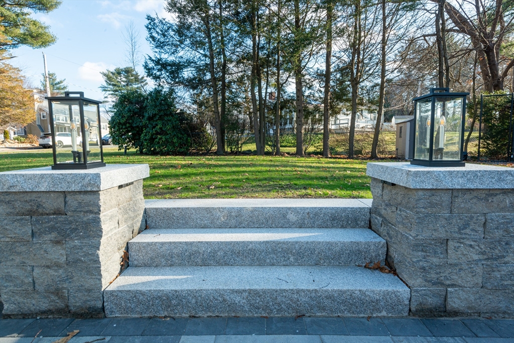 11 Temple Road Lynnfield, MA 01940 - Photo 39 of 41 Gallery Image 39