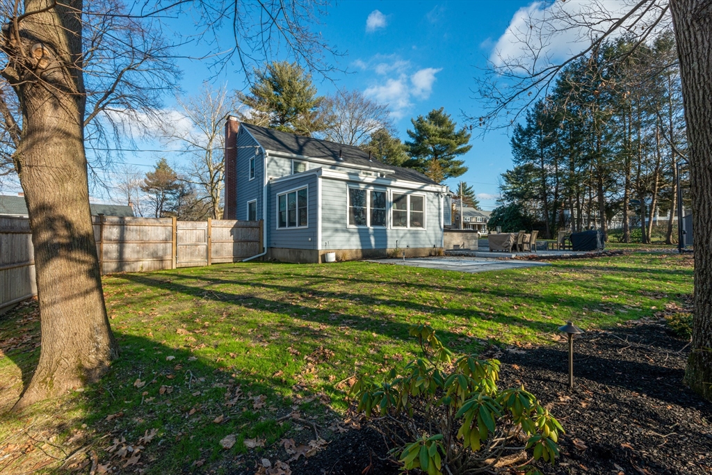 11 Temple Road Lynnfield, MA 01940 - Photo 41 of 41 Gallery Image 41