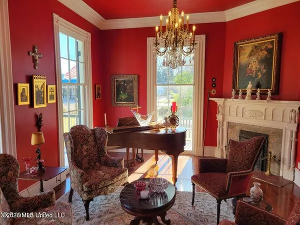 $635,000 | 708 Orleans Street, Natchez, MS 39120