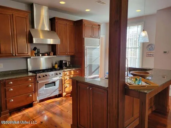 $635,000 | 708 Orleans Street, Natchez, MS 39120