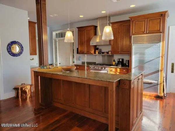 $635,000 | 708 Orleans Street, Natchez, MS 39120