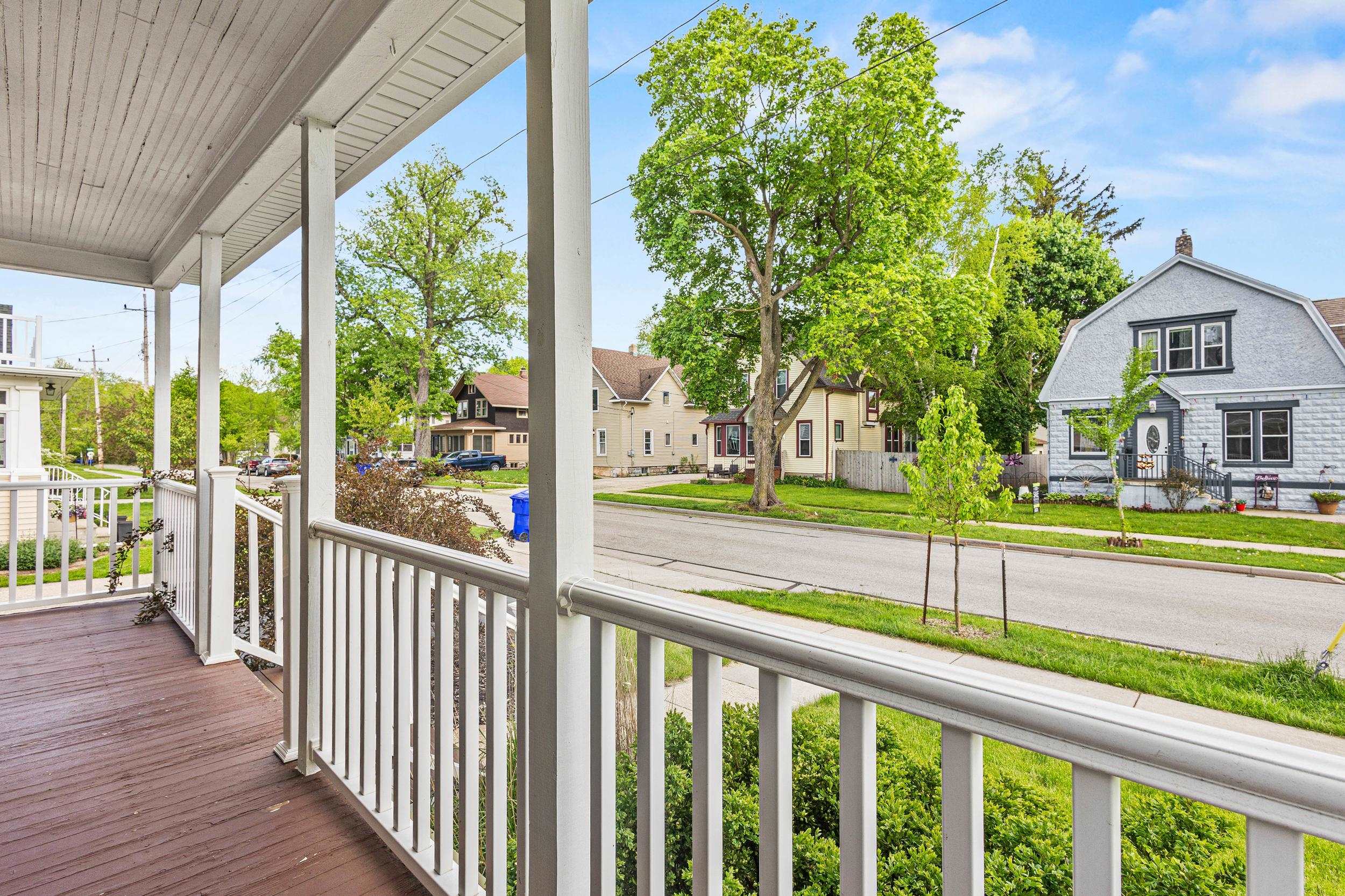 808 East Hancock Street Appleton, WI 54911 - Photo 7 of 64