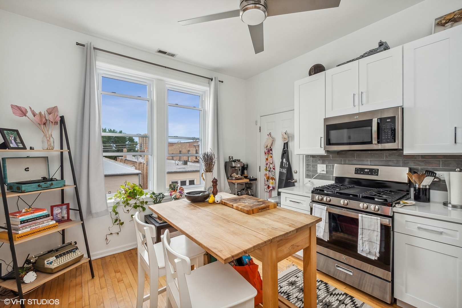 2322 West Rice Street Chicago, IL 60622 - Photo 5 of 15