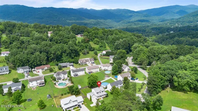 $419,000 | 348 Ridge Road, Caryville, TN 37714