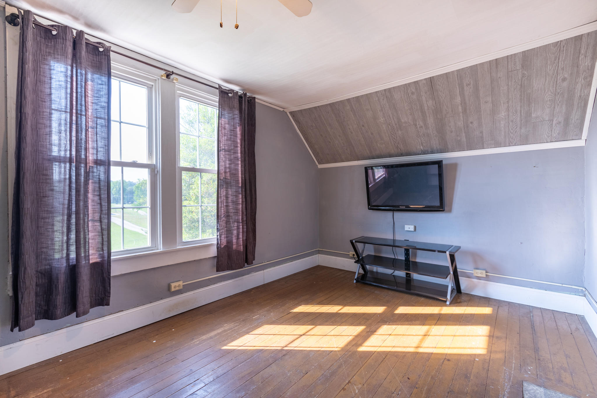 250 Brushy Valley Road Clinton, TN 37716 - Photo 22 of 29 Bonus/Sleeping room