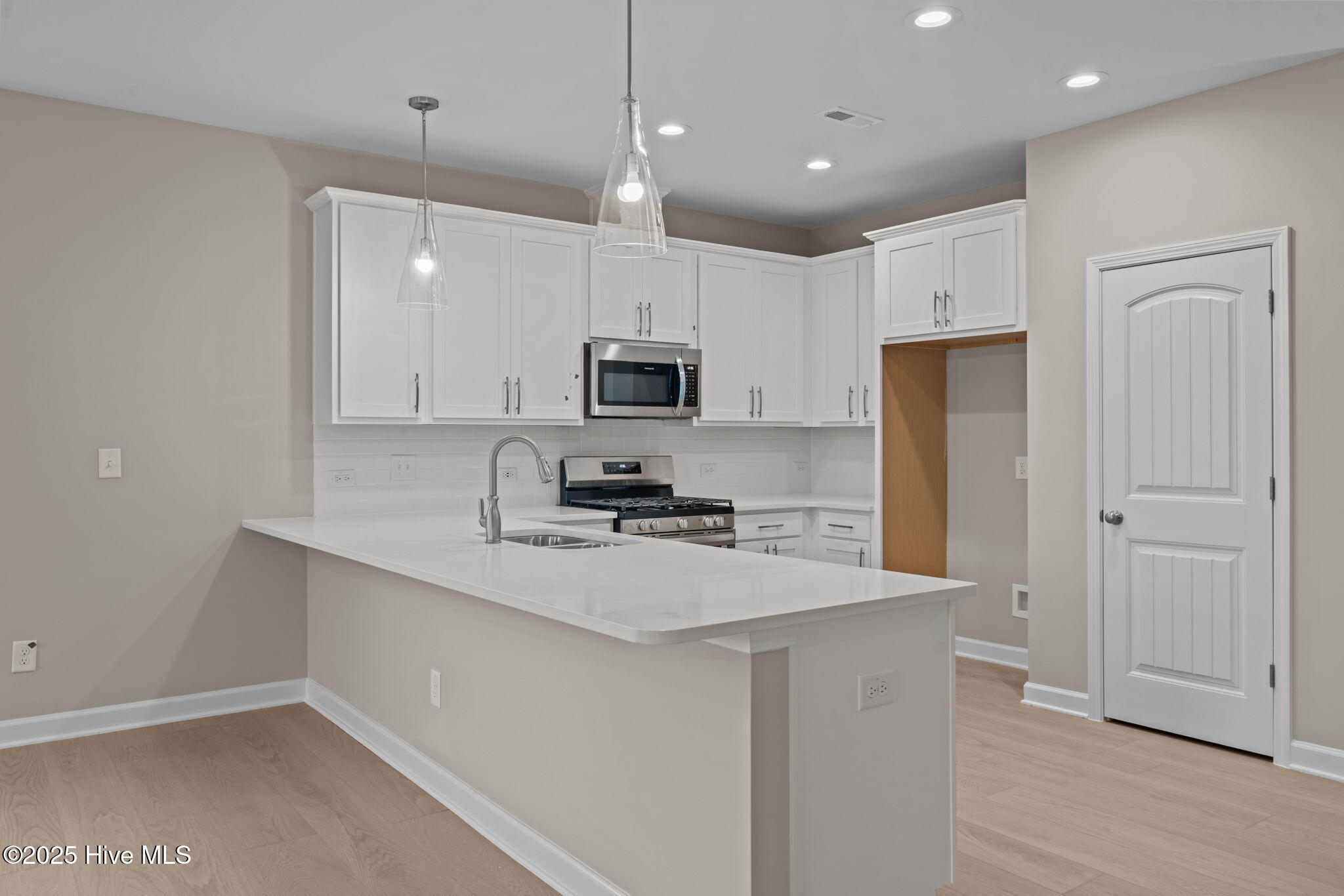 274 Rough Ridge Trail, Unit 33 Aberdeen, NC 28315 - Photo 22 of 51 20-web-or-mls-DSC08103