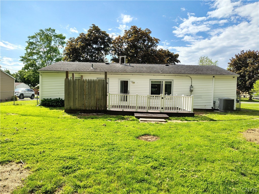 414 Williamsburg Road Utica, NY 13502 - Photo 27 of 35