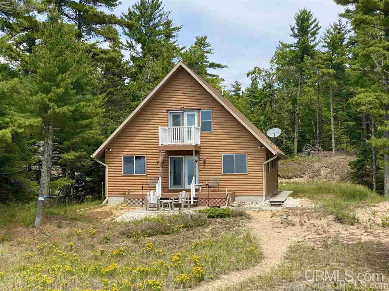 3187 W Michigan Shores Road Gulliver, MI 49840 - Photo 1 of 50