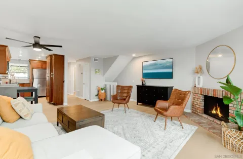 $1,095,000 | 1994 Diamond Street, Unit 2, San Diego, CA 92109