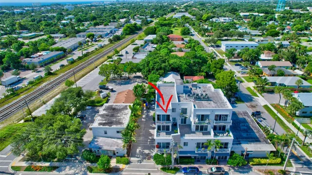 $7,000 | 110 Southeast 2nd Street, Unit 203, Delray Beach, FL 33444