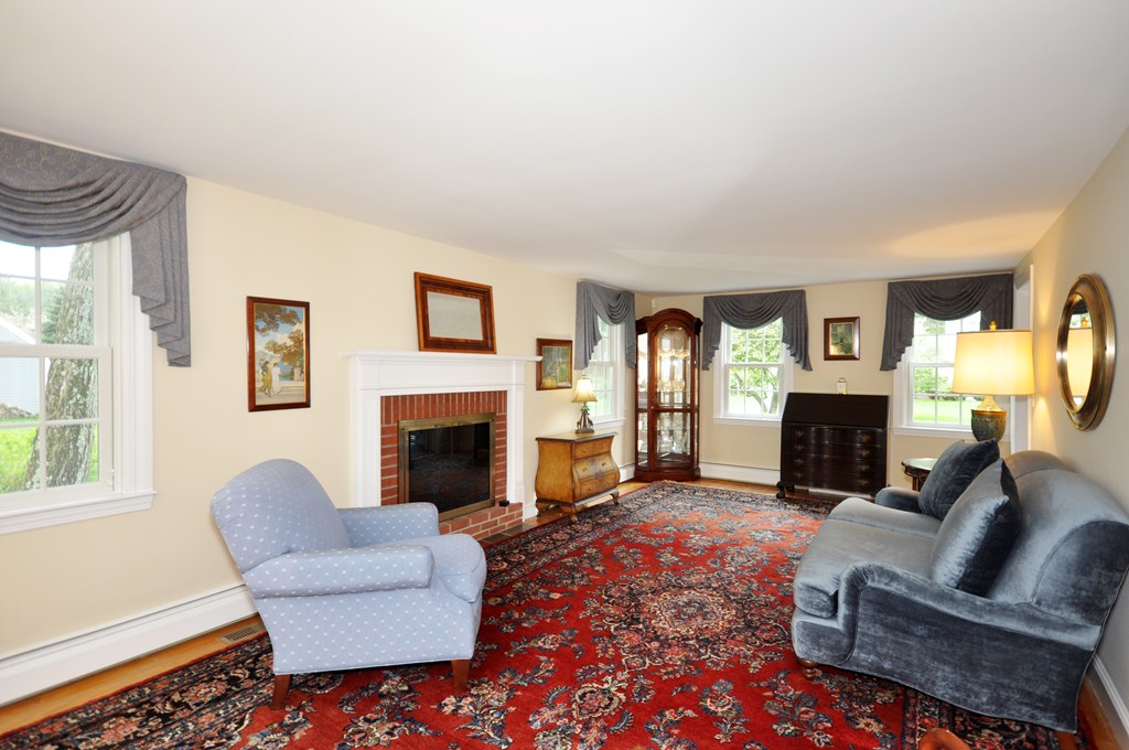 10 Bromfield Road Acton, MA 01720 - Photo 4 of 26