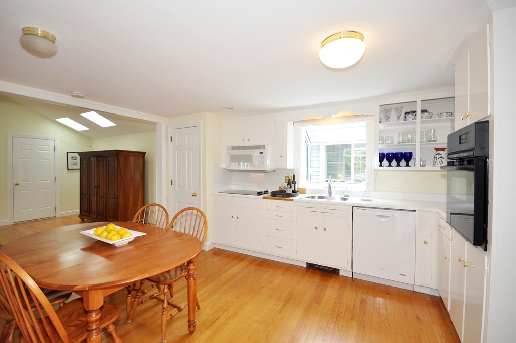 10 Bromfield Road Acton, MA 01720 - Photo 7 of 26