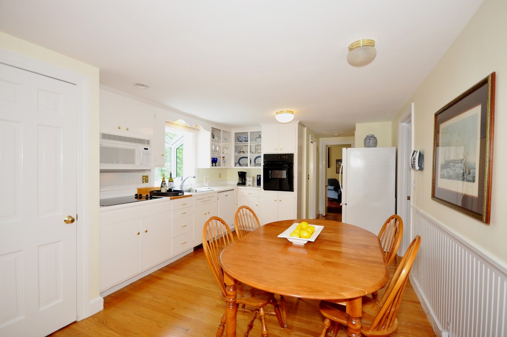 10 Bromfield Road Acton, MA 01720 - Photo 8 of 26
